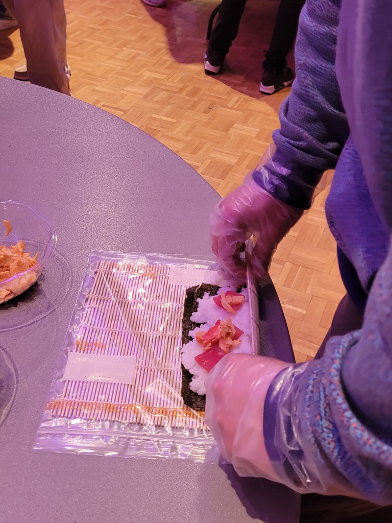 Students in the Consumer Foods and Advanced Foods courses attended the CRAVE event at MSU on Friday.  During this event, students participated in hands-on culinary experiences, including: making their own homemade mac and cheese, sushi making/rolling, recipe planning, knife skills, and more.  